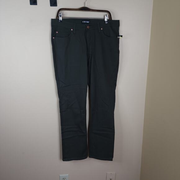Zoo York Men's Chino Style Relaxed Fit Jeans in Green Size 34x30 - Picture 1 of 11